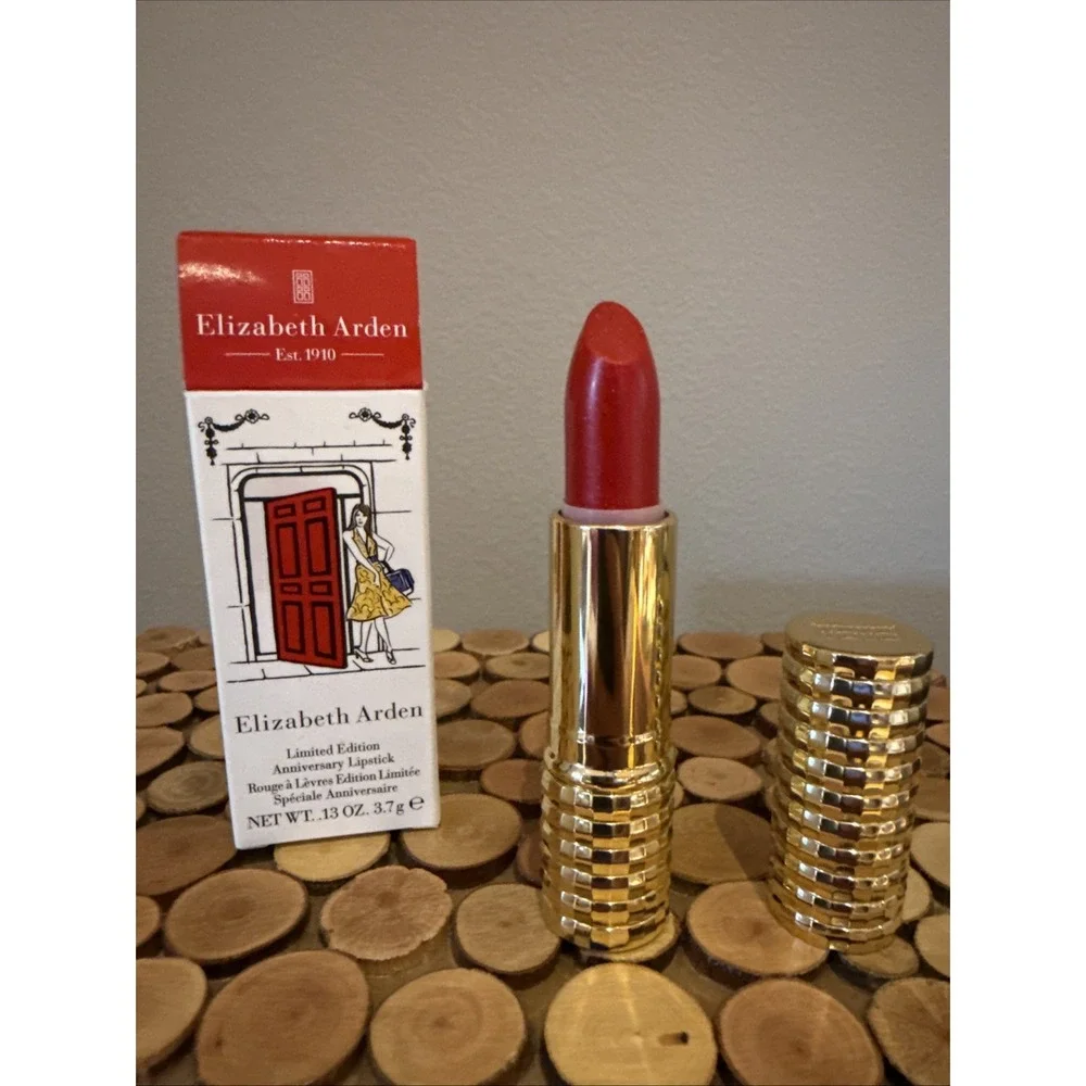 Elizabeth Arden‎ Limited Edition Anniversary Lipstick Red Door Red NIB